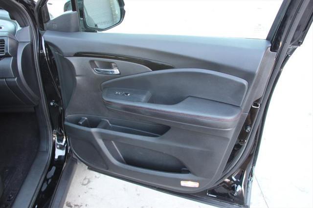 used 2025 Honda Ridgeline car, priced at $42,995