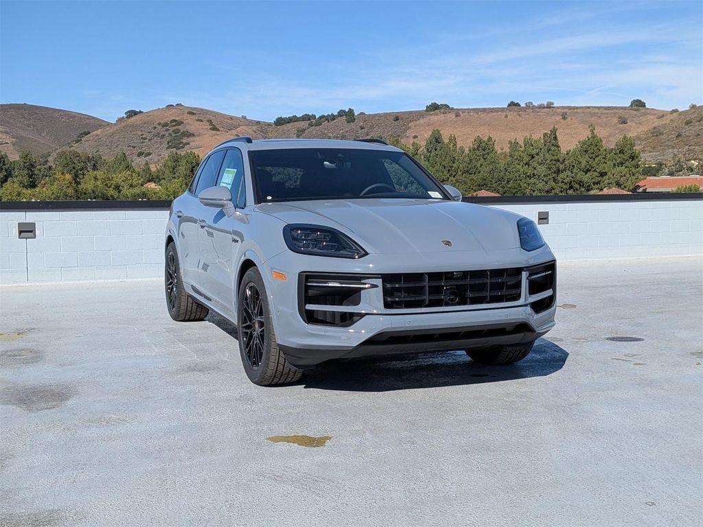new 2025 Porsche Cayenne car, priced at $139,195