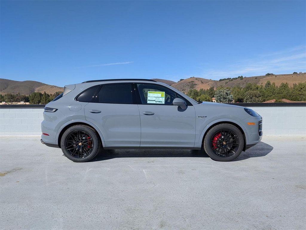 new 2025 Porsche Cayenne car, priced at $139,195
