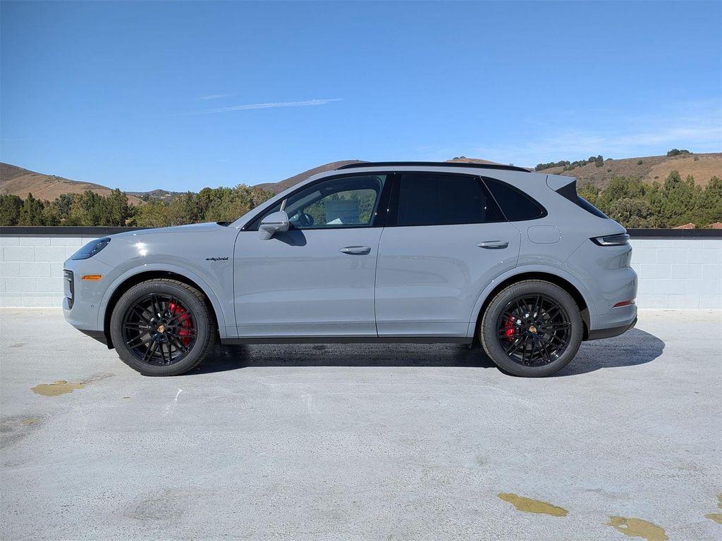 new 2025 Porsche Cayenne car, priced at $139,195
