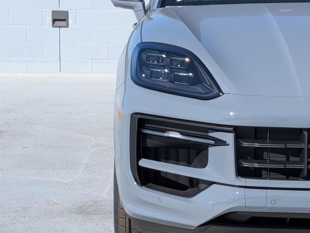 new 2025 Porsche Cayenne car, priced at $139,195