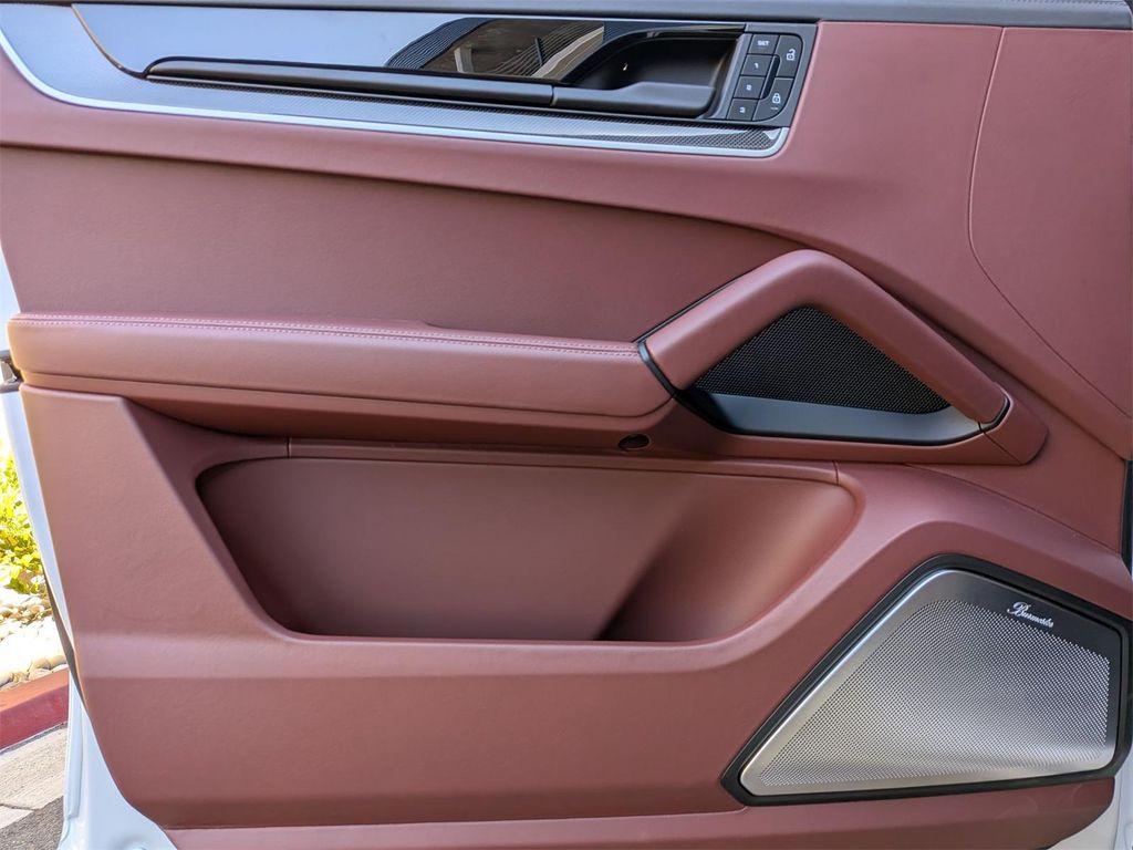 new 2025 Porsche Cayenne car, priced at $199,615