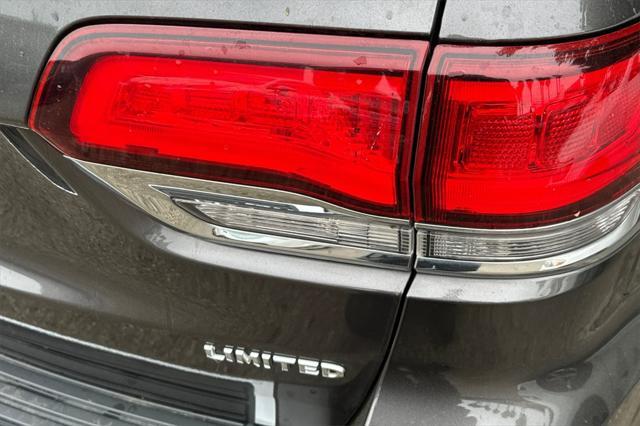 used 2021 Jeep Grand Cherokee car, priced at $24,165