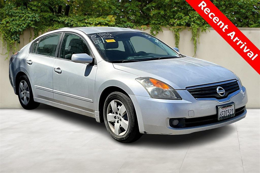 used 2008 Nissan Altima car, priced at $3,995