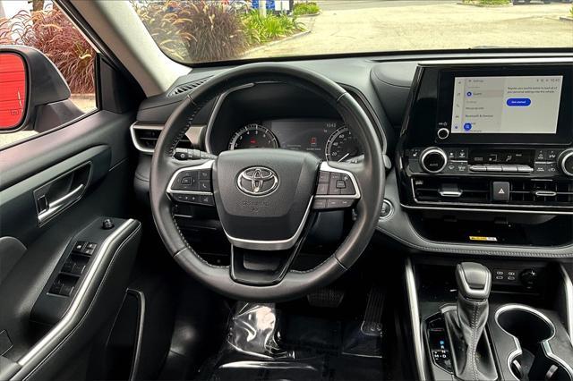 used 2023 Toyota Highlander car, priced at $38,975