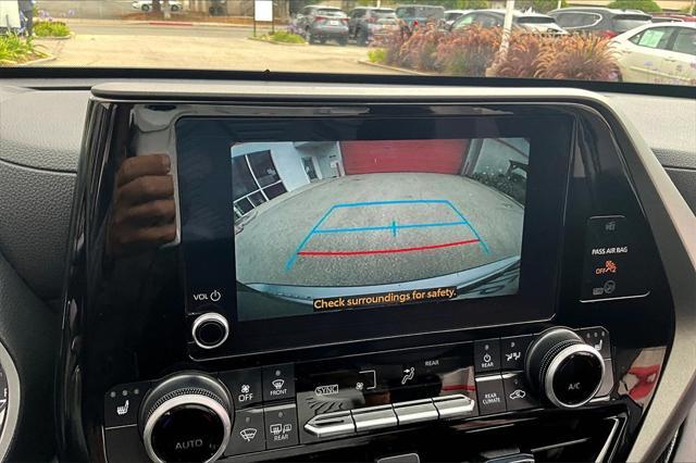 used 2023 Toyota Highlander car, priced at $38,975