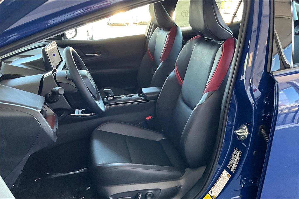 new 2026 Toyota Prius Plug-In Hybrid car, priced at $40,723