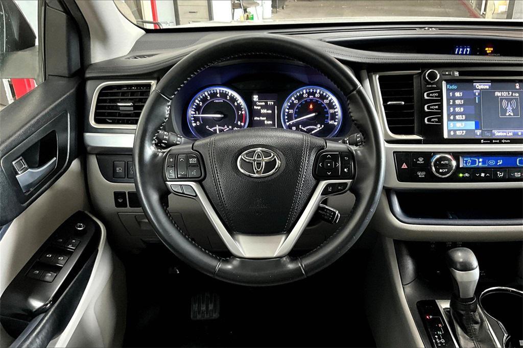 used 2018 Toyota Highlander car, priced at $21,478
