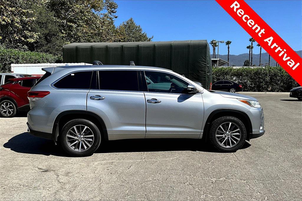 used 2018 Toyota Highlander car, priced at $23,975