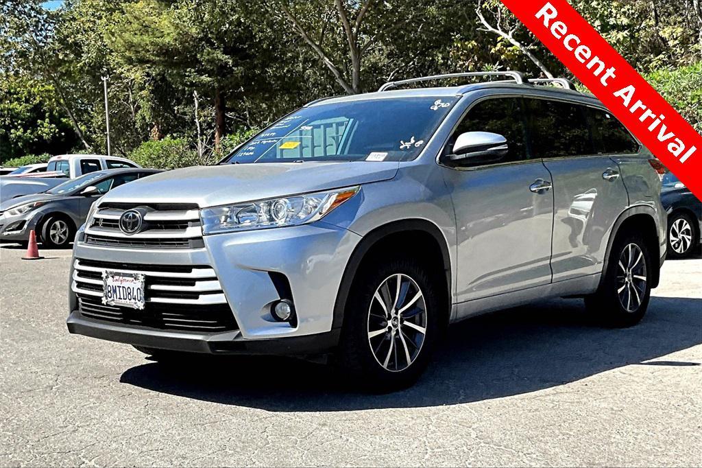 used 2018 Toyota Highlander car, priced at $23,975