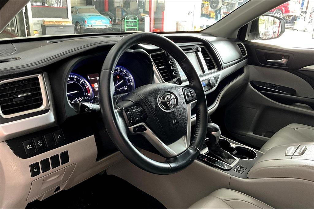 used 2018 Toyota Highlander car, priced at $21,478