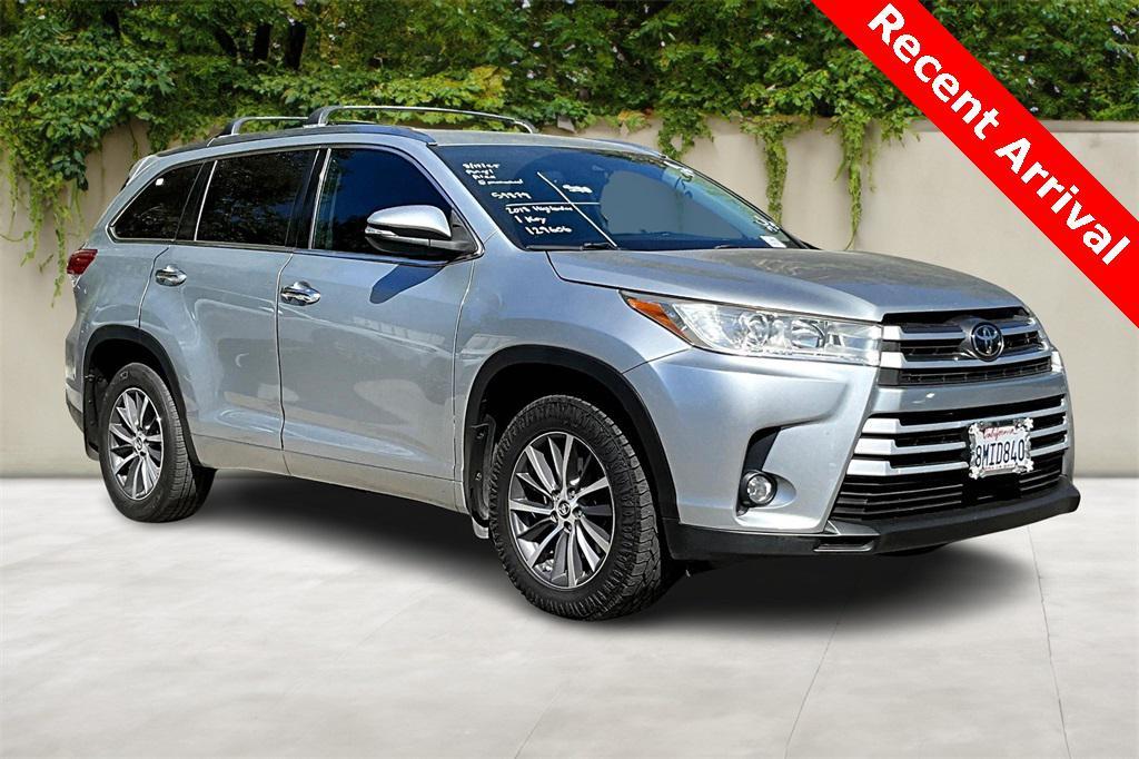 used 2018 Toyota Highlander car, priced at $23,975