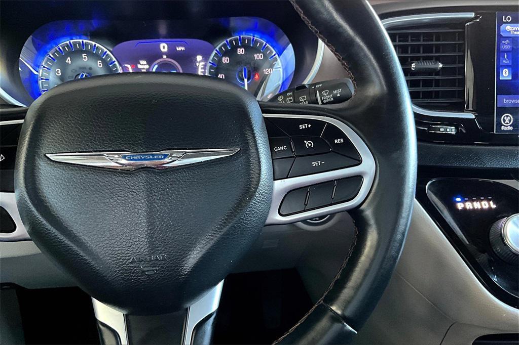 used 2017 Chrysler Pacifica car, priced at $11,986
