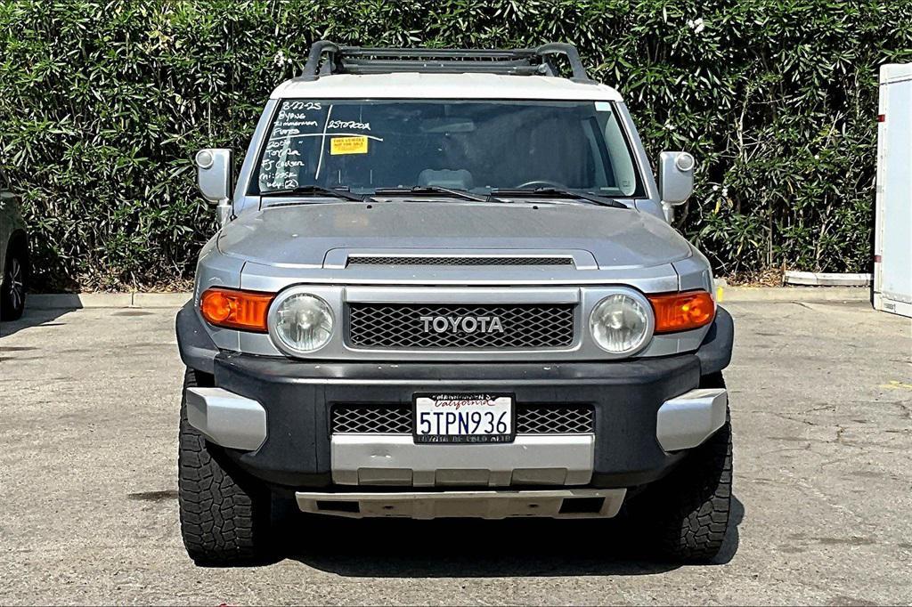 used 2007 Toyota FJ Cruiser car, priced at $15,979