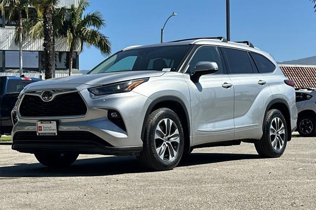 used 2022 Toyota Highlander car, priced at $39,864