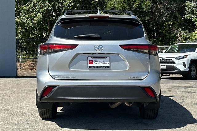 used 2022 Toyota Highlander car, priced at $39,864