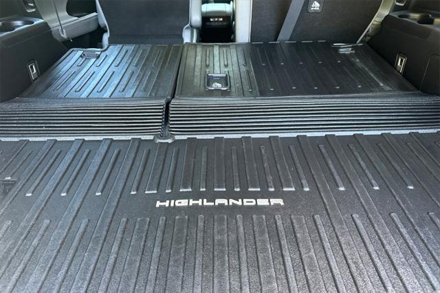 used 2022 Toyota Highlander car, priced at $39,864