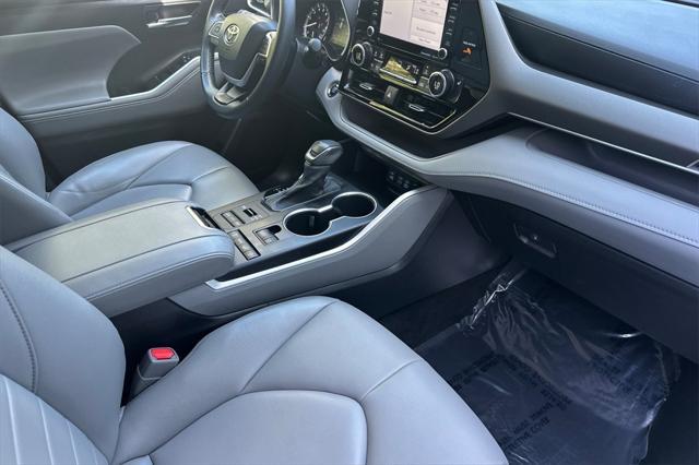 used 2022 Toyota Highlander car, priced at $39,864