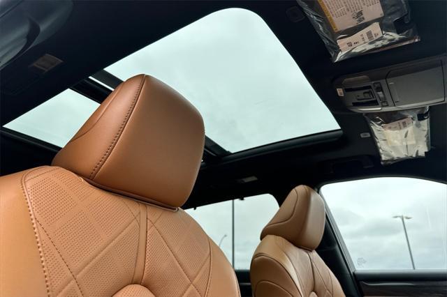 new 2025 Toyota Highlander Hybrid car, priced at $57,072