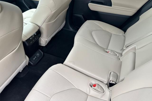 new 2025 Toyota Highlander car, priced at $53,354