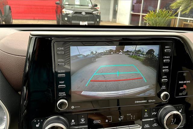 used 2022 Toyota Highlander Hybrid car, priced at $40,979