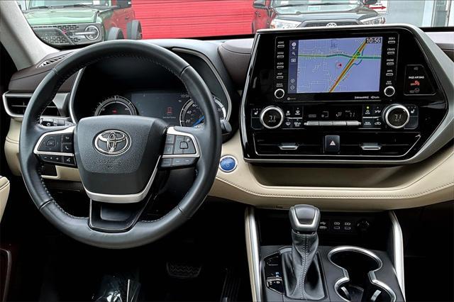 used 2022 Toyota Highlander Hybrid car, priced at $40,979