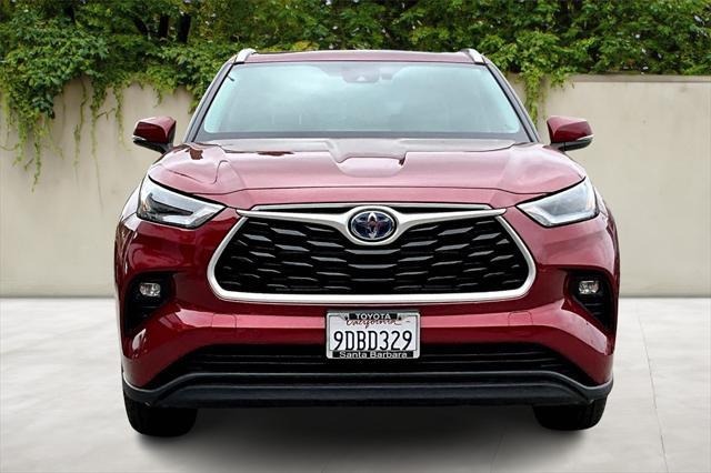 used 2022 Toyota Highlander Hybrid car, priced at $40,979