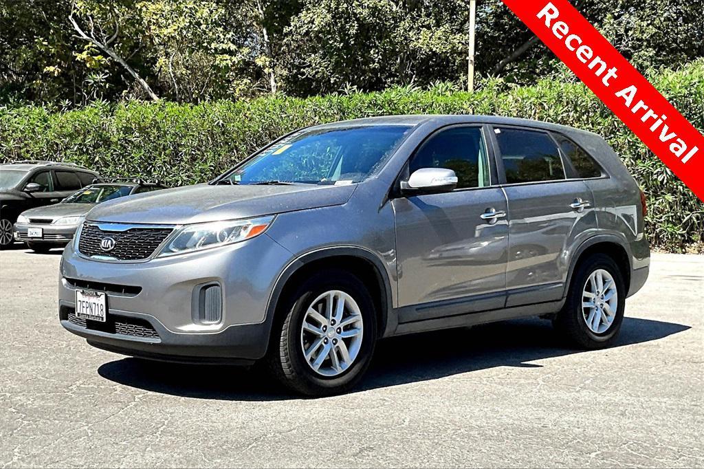 used 2015 Kia Sorento car, priced at $12,879