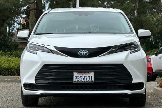 used 2022 Toyota Sienna car, priced at $39,062