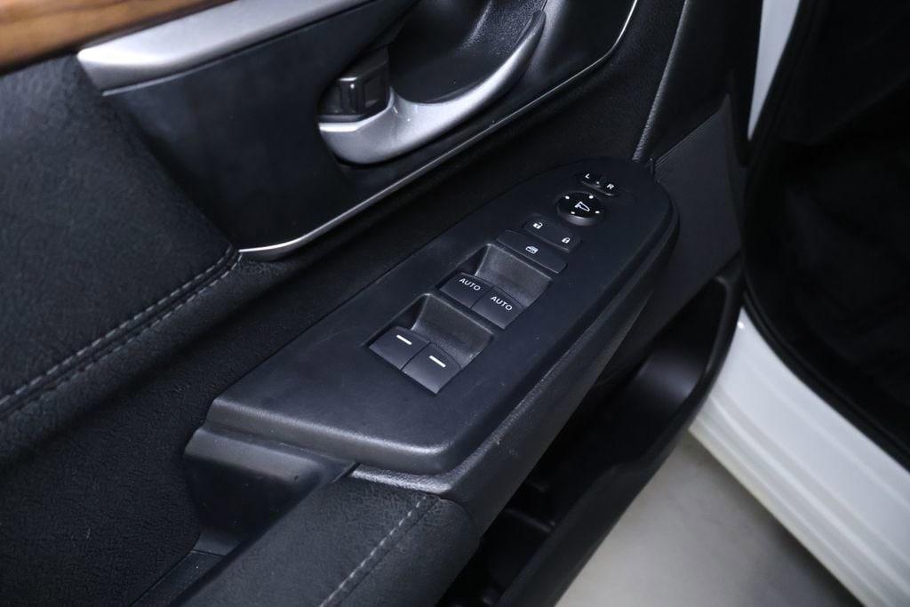 used 2022 Honda CR-V car, priced at $25,998