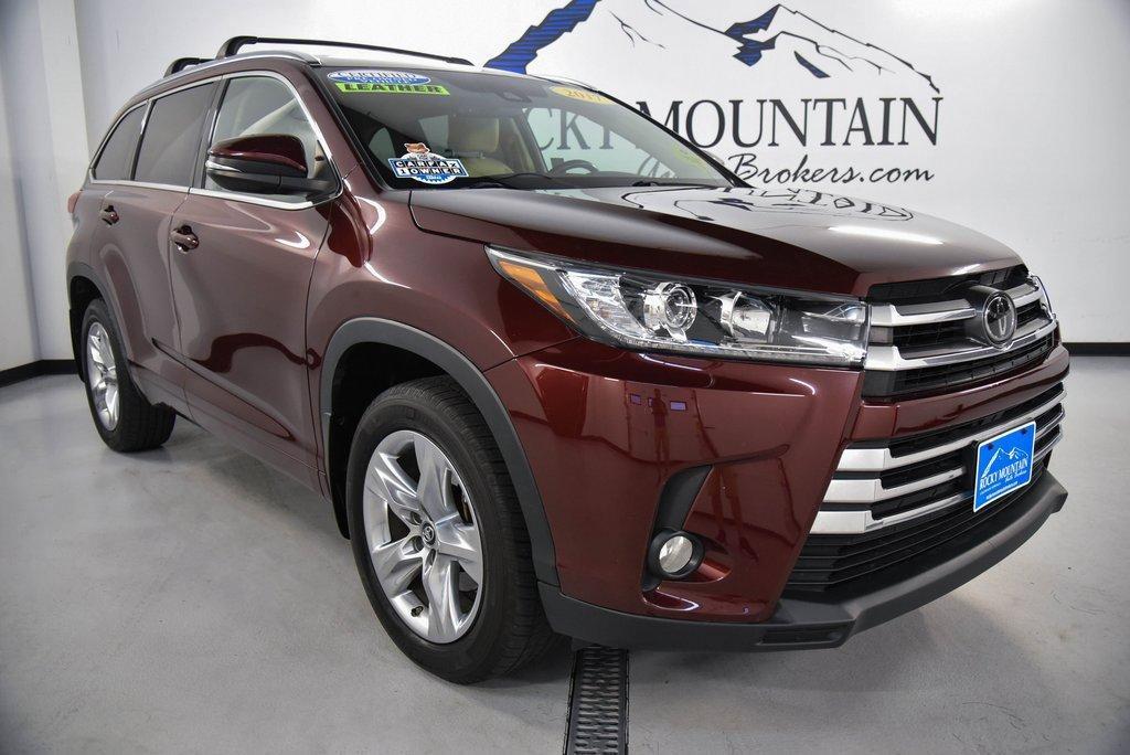 used 2017 Toyota Highlander car, priced at $28,999