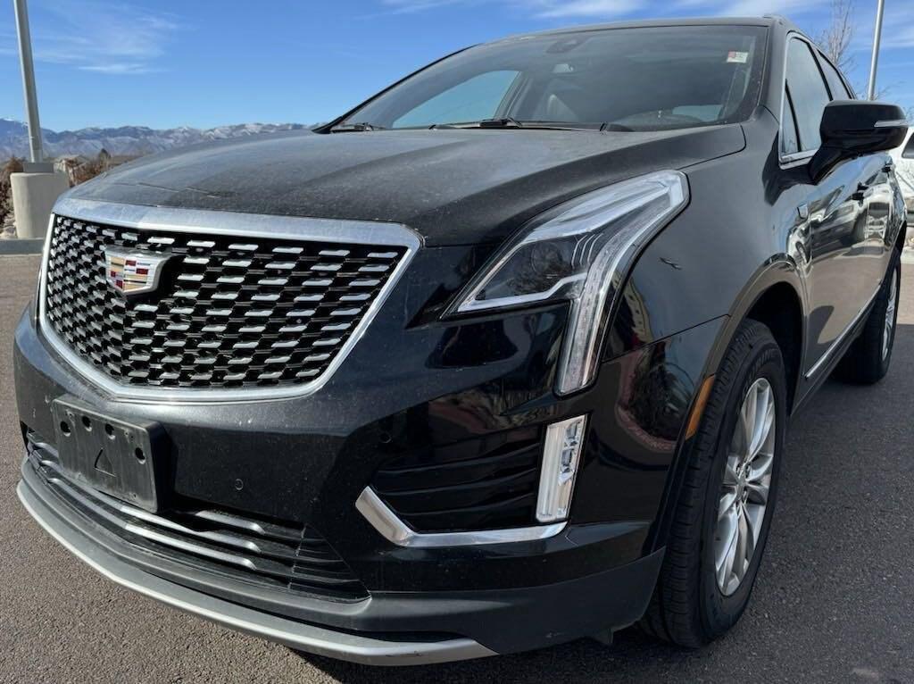 used 2022 Cadillac XT5 car, priced at $31,999