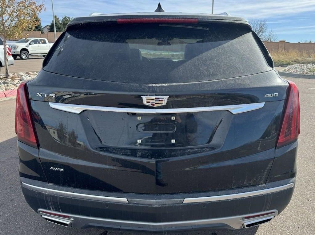 used 2022 Cadillac XT5 car, priced at $31,999