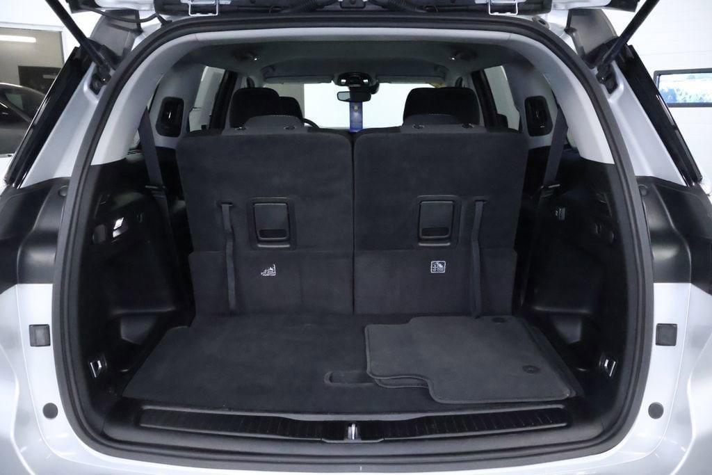 used 2023 Jeep Grand Cherokee L car, priced at $26,963