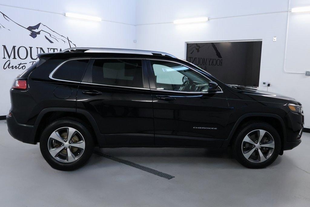 used 2019 Jeep Cherokee car, priced at $18,599