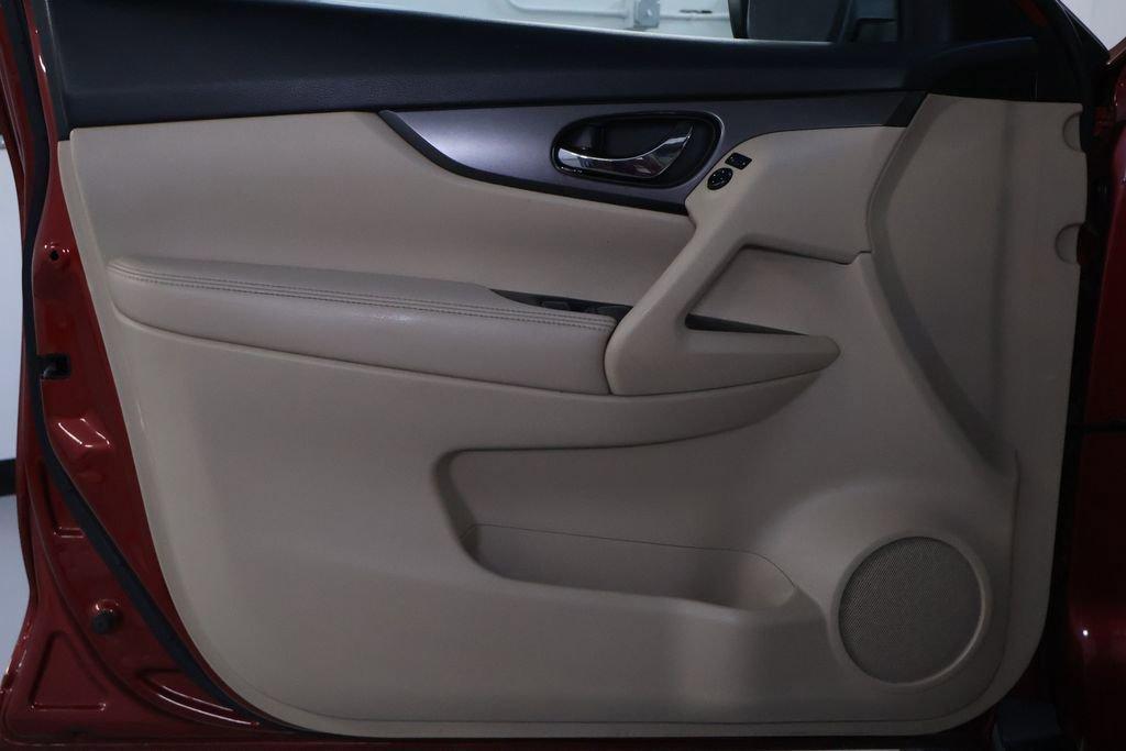 used 2014 Nissan Rogue car, priced at $5,998