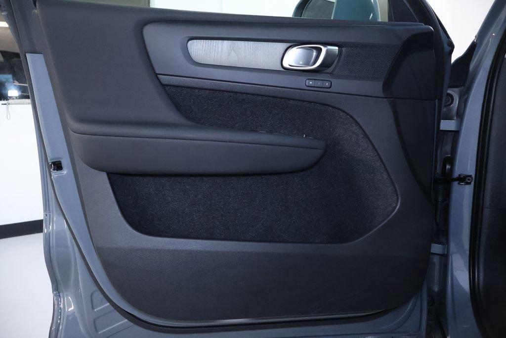 used 2023 Volvo XC40 car, priced at $32,998