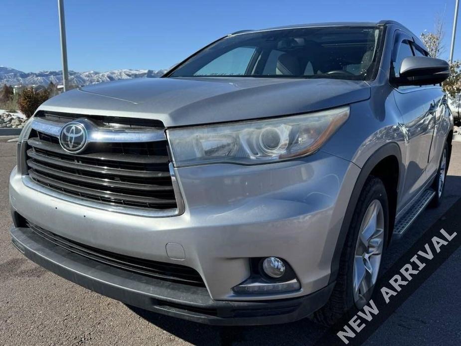 used 2015 Toyota Highlander car, priced at $26,000