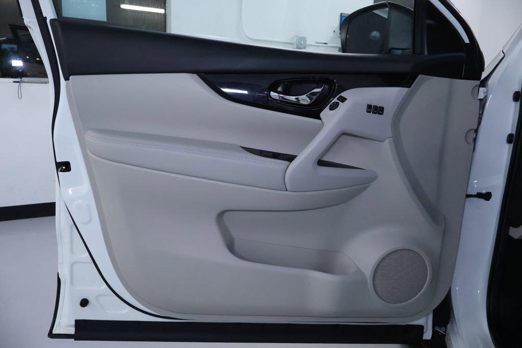 used 2022 Nissan Rogue Sport car, priced at $22,998