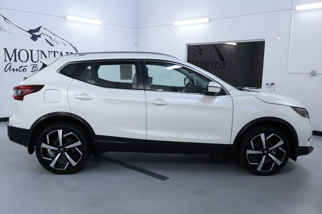 used 2022 Nissan Rogue Sport car, priced at $22,998