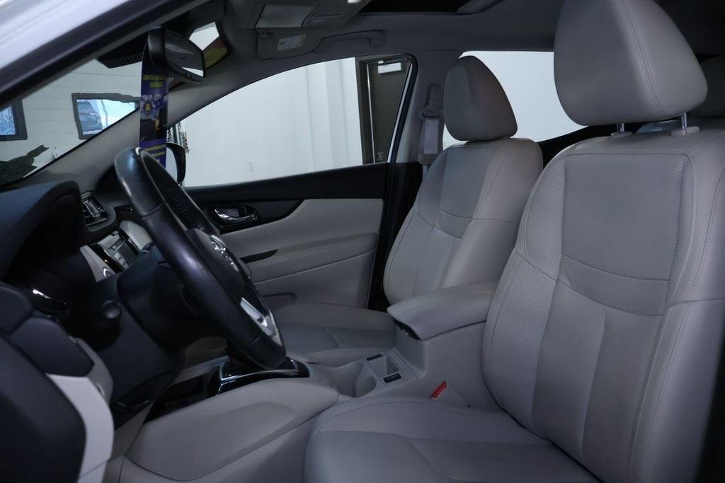 used 2022 Nissan Rogue Sport car, priced at $22,998