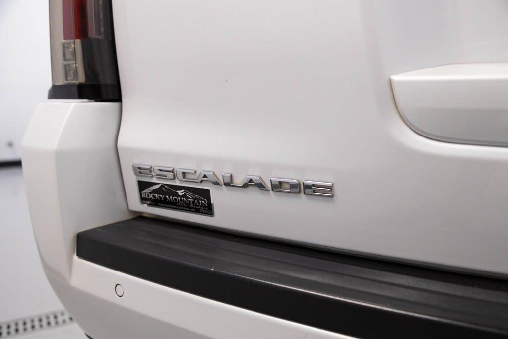 used 2017 Cadillac Escalade ESV car, priced at $28,870