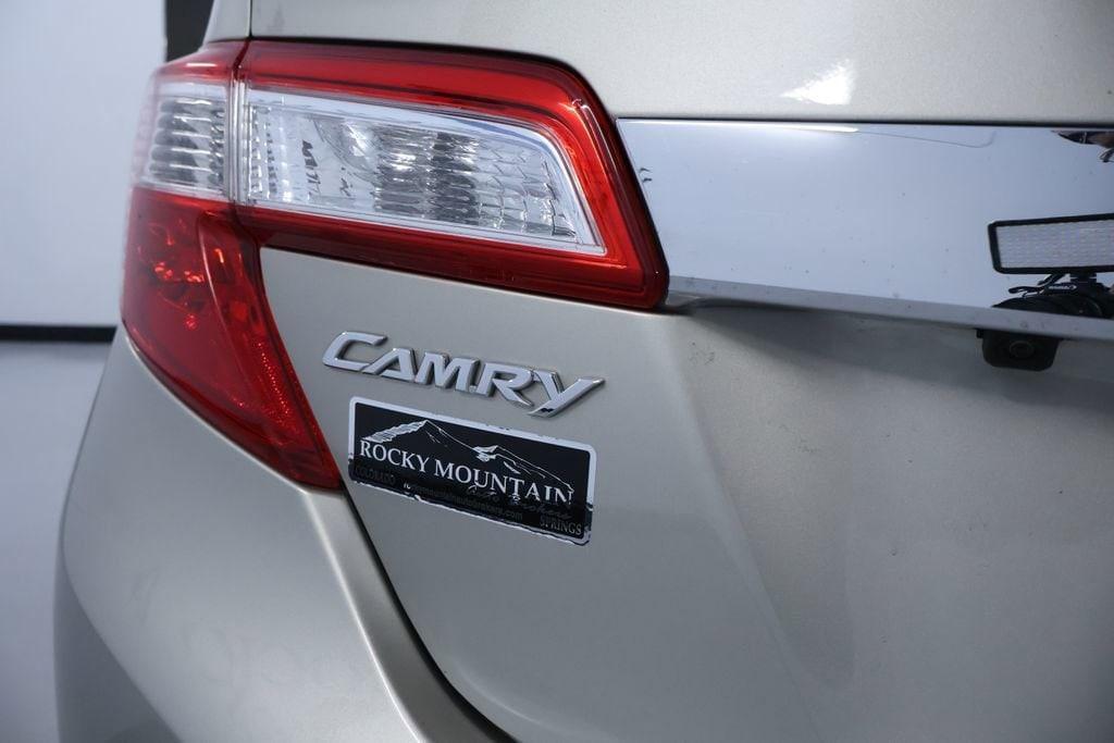 used 2014 Toyota Camry Hybrid car, priced at $12,498
