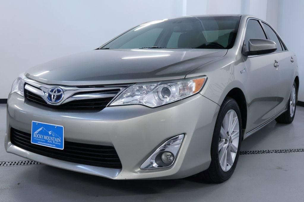 used 2014 Toyota Camry Hybrid car, priced at $12,498