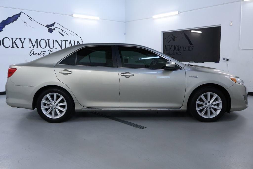 used 2014 Toyota Camry Hybrid car, priced at $12,498