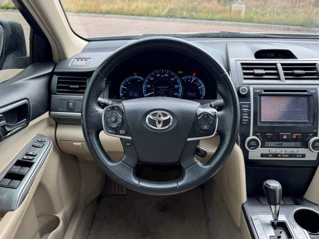 used 2014 Toyota Camry Hybrid car, priced at $13,998