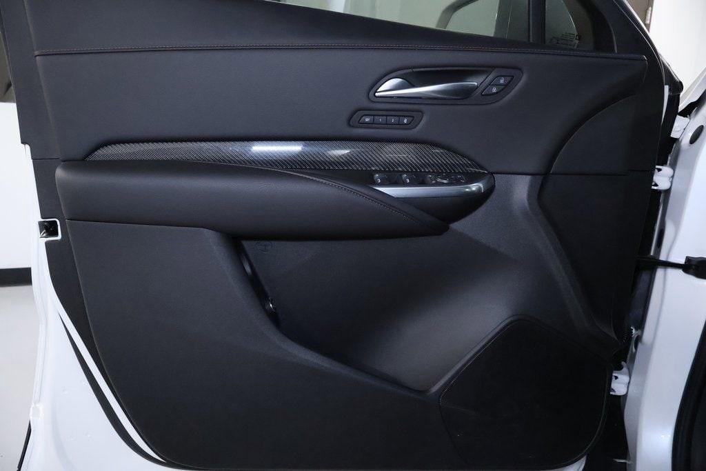 used 2021 Cadillac XT4 car, priced at $27,488