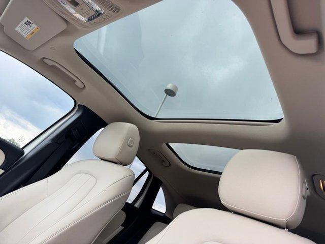 used 2021 Mercedes-Benz GLA 250 car, priced at $24,998