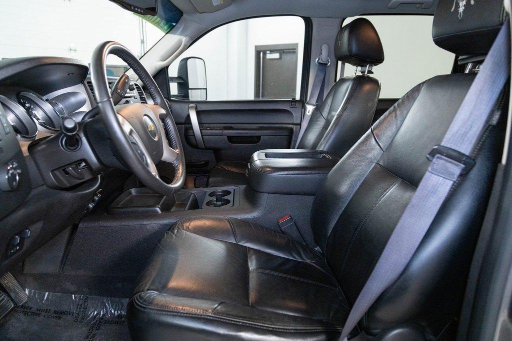 used 2013 Chevrolet Silverado 2500 car, priced at $31,000