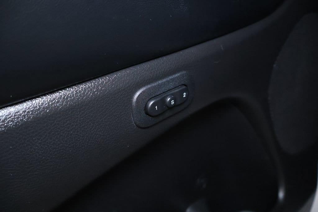 used 2016 Jeep Grand Cherokee car, priced at $9,998